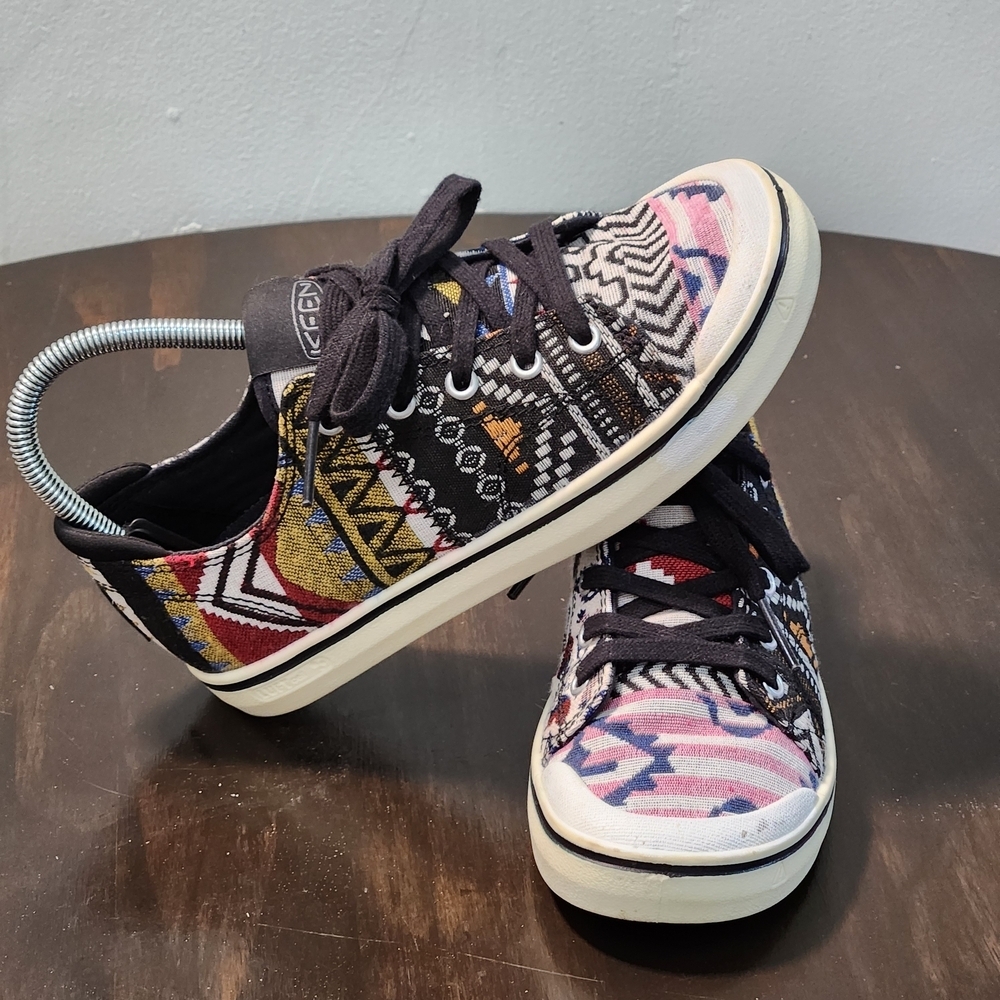 Keen Shoes Womens Size 6 Elsa IV Sneakers 1023158 Aztec Low Top Canvas Outdoor